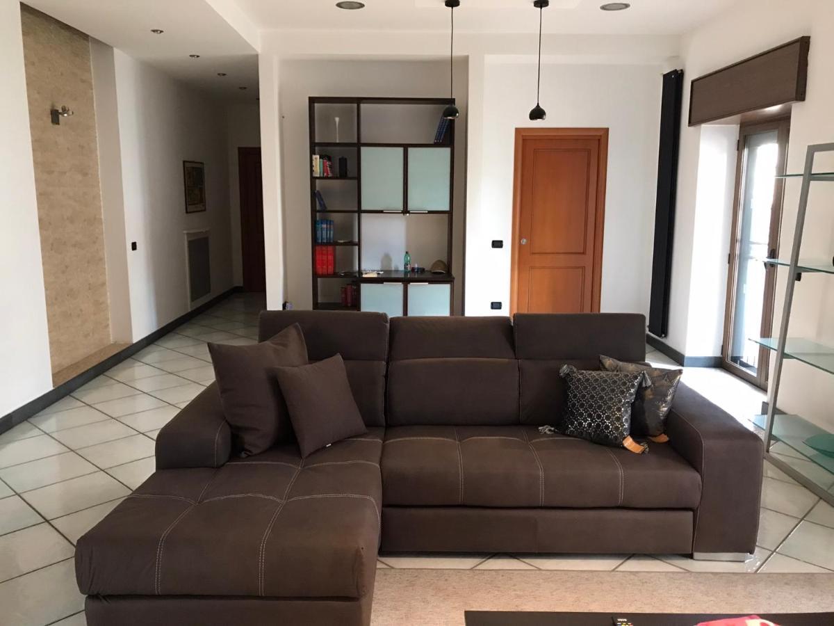 Sky And Green Luxury Apartament 보스코리알레 외부 사진